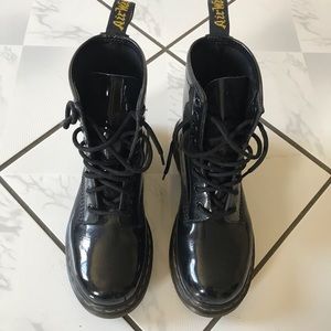 doc martens 1460 boots